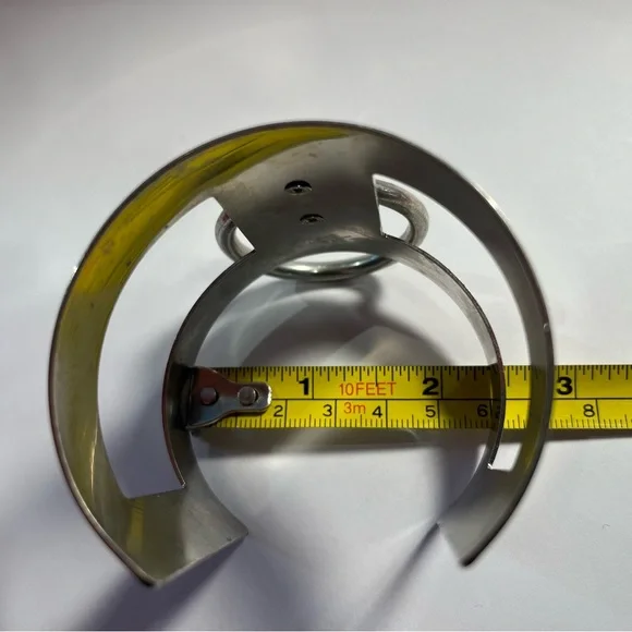 Metal O Ring Cuff Unisex - Picture 11 of 11